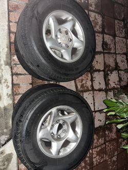 Toyota tundra Wheels. 6 Lug