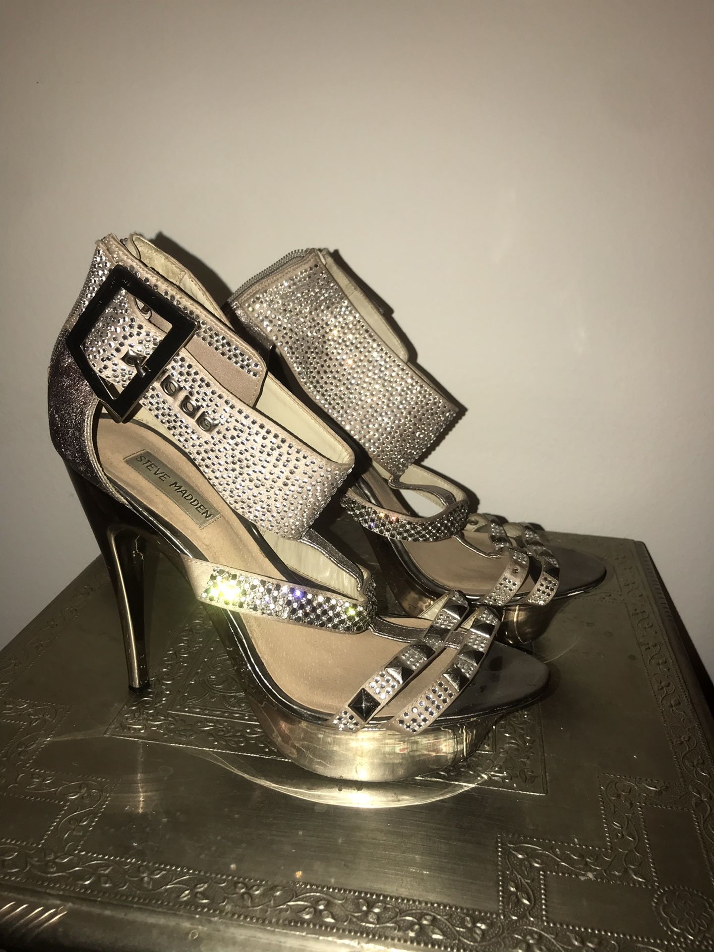 Steve Madden Gold Sparkly Rhinestone Ankle Cuff Stillettos - Size 10