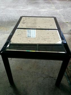 Block liquid with two mirror table