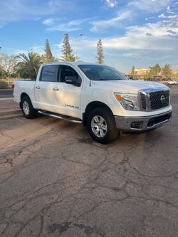 2018 Nissan Titan SV