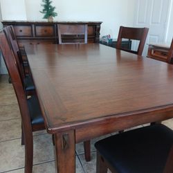 Dining Table  W/ 6 Chairs