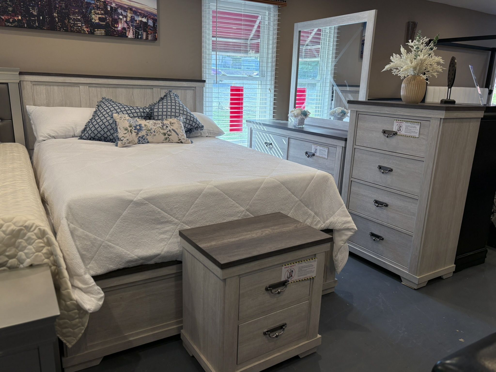 New 5pc Queen Bedroom Set