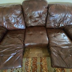 Leather Couch With 2 reclining Seats