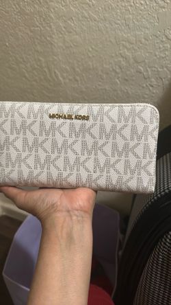 Billetera grande MK aurentica nueva