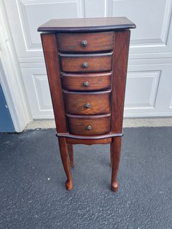 Women’s Jewelry Cabinet