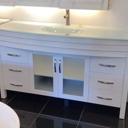 60” Bathroom Vanity Cabinet New Solid Wood Fully Assembled Softclose Drawers Tempered Glass Top Single Sink  Ready For Pick Up Today