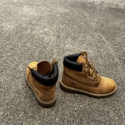 Size 7 Timbaland Boots  Will sell Fast