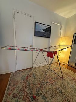 Foldable laundry drying rack
