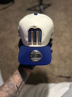 Different types of hats available, feel free to send me a message ✅