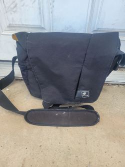 Kata shoulder bag for dslr and cameras