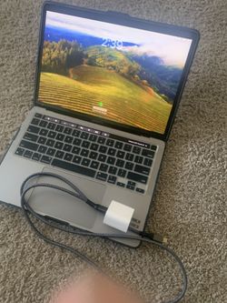 MacBook Pro Used $400