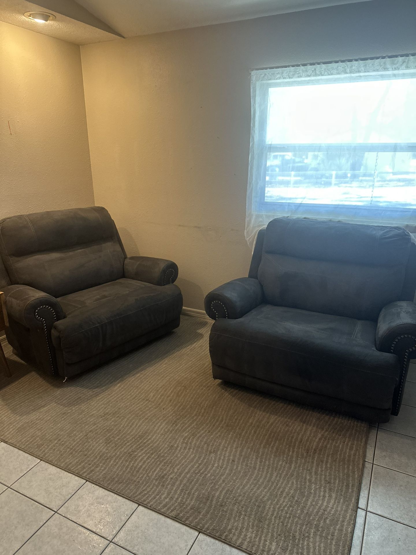 Ashley Furniture 2 - Piece Austere Oversized Reclining Chairs