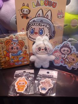 Small Labubu Gift Bundle 
