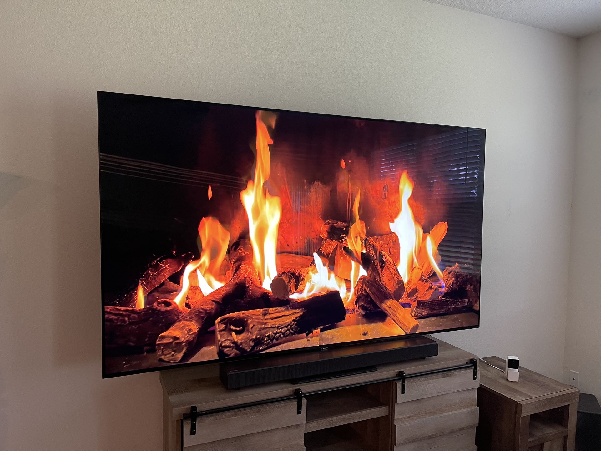 85 Inch Samsung QLED 4K TV