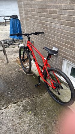27.5 M Aggressor Pro Red LG