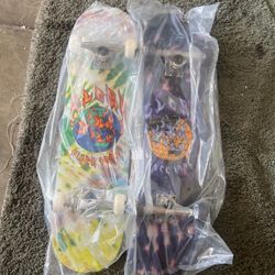 Globe G1 Complete Skateboards 7.75”