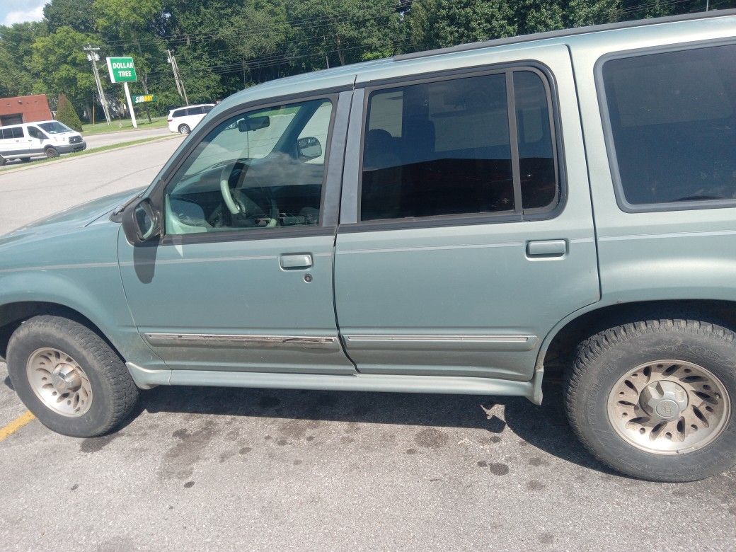 1998 Ford Explorer
