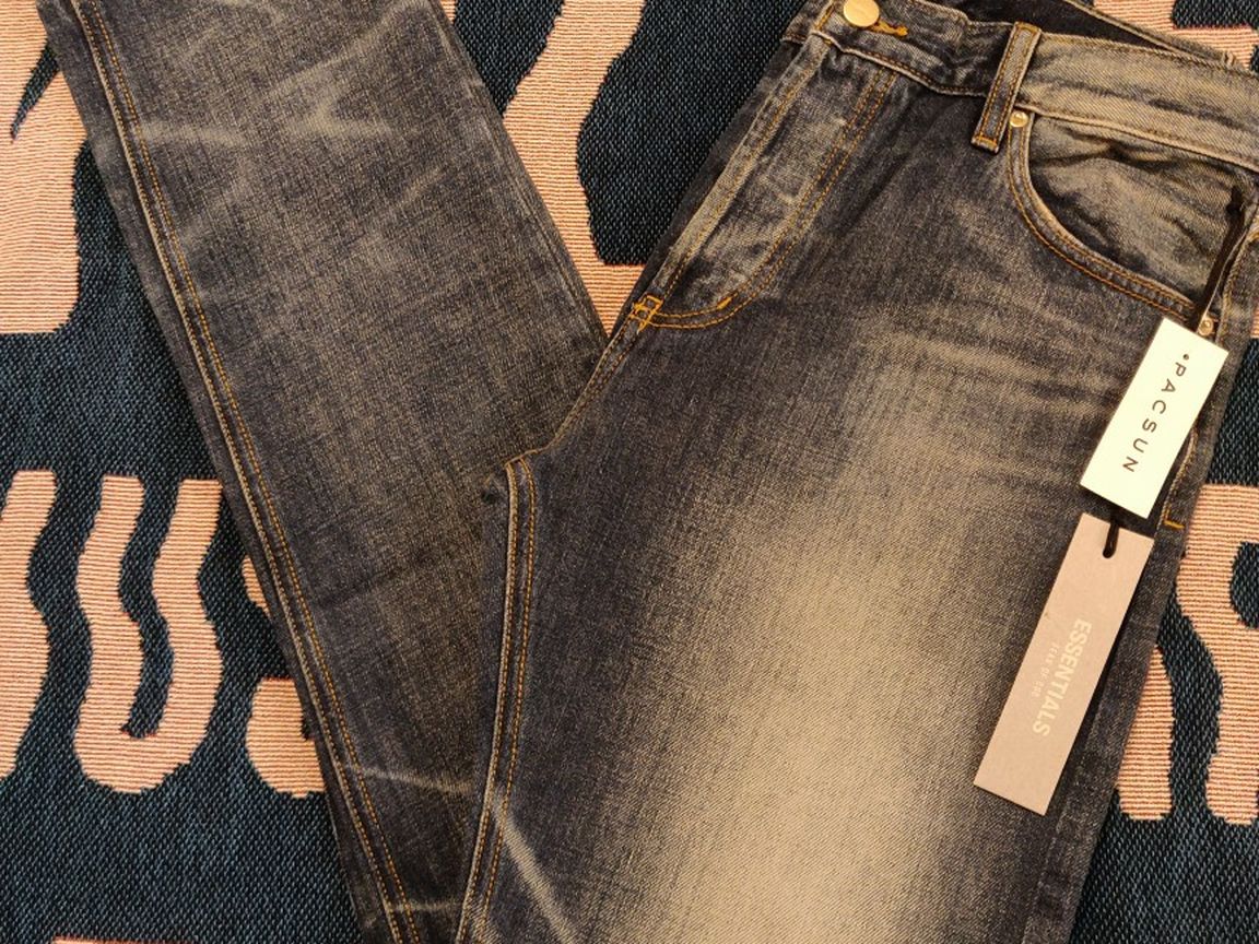 Fear Of God FOG Essentials Dark Indigo Jeans Denim Pant Distressed Men's Size 32 NWT