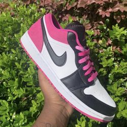 Air Jordan 1  Low Active Fuchsia