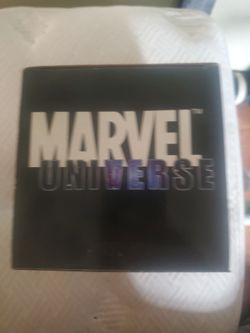 Marvel Universe Black Cat 8'' Bust Diamond Limited Edition Limited To 2500
