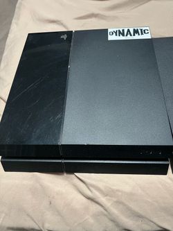 2 PS4 with controller and cables