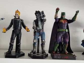 Hot toy and sideshow figures