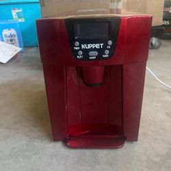 Kuppet Ice Maker
