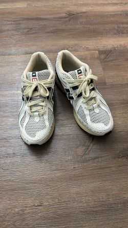 New Balance 1906 Sz 9