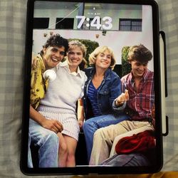 Apple iPad Pro 12.9 inch 5th generation, Apple Pencil, Apple Magic Keyboard