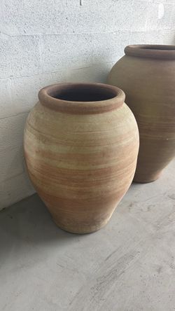 33” Hand-Thrown Mediterranean Terracotta Jar