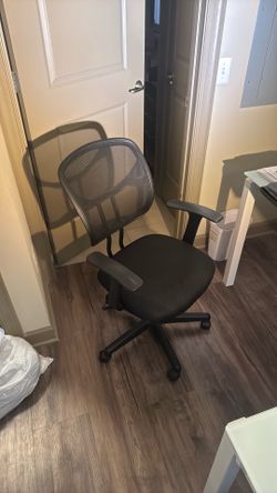 Desk chair