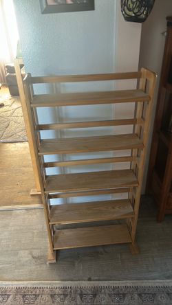 Book shelf collapsible