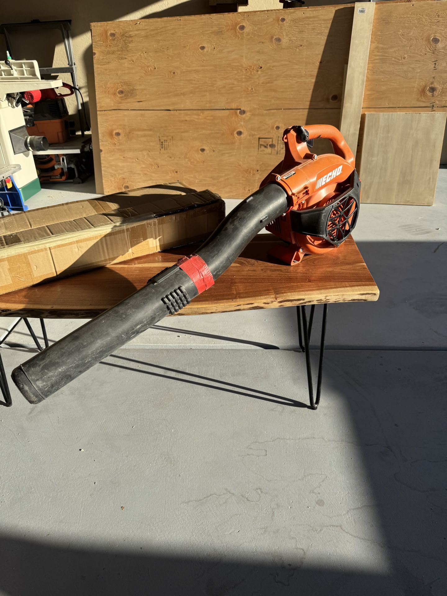 ECHO Leaf Blower