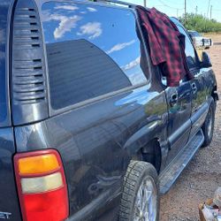 2003 Chevy Suburban 1500 2wd