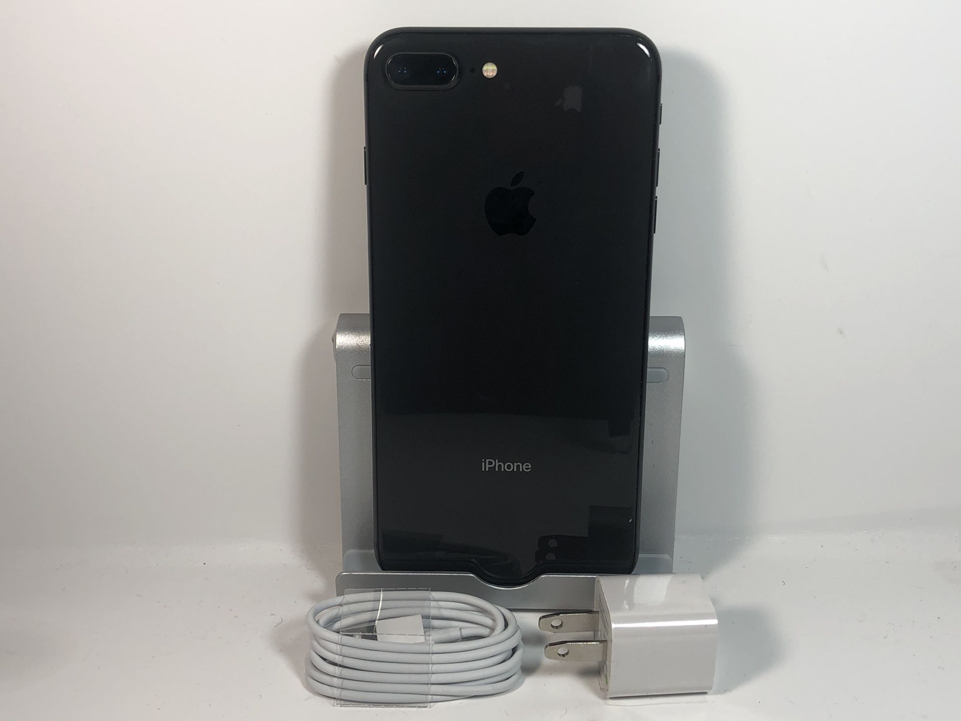 iPhone 8 plus 64gb Unlocked (Space Grey)