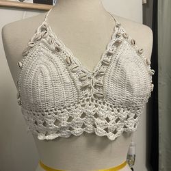 Crochet white seashell top