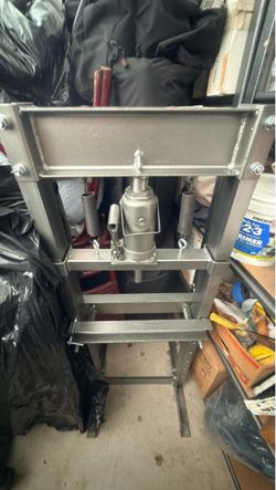 Central Machinery 12 Ton H-Frame Floor Shop Press