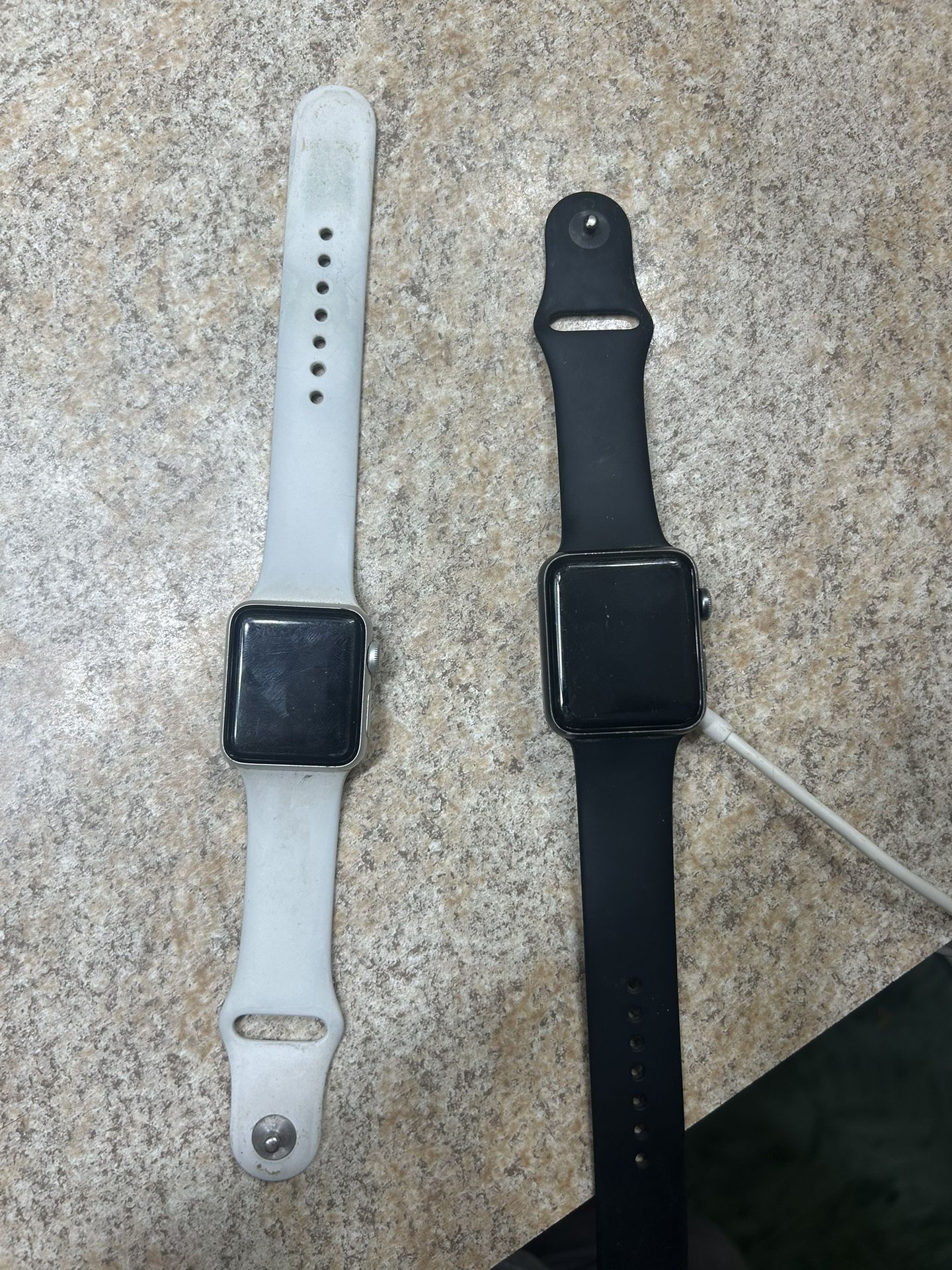 2 Apple Watch Series 3 Smart Watches