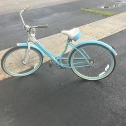 Ladies Beach Cruiser $100