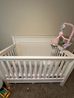Pottery Barn Kids (Fillmore) White Wooden Baby Crib