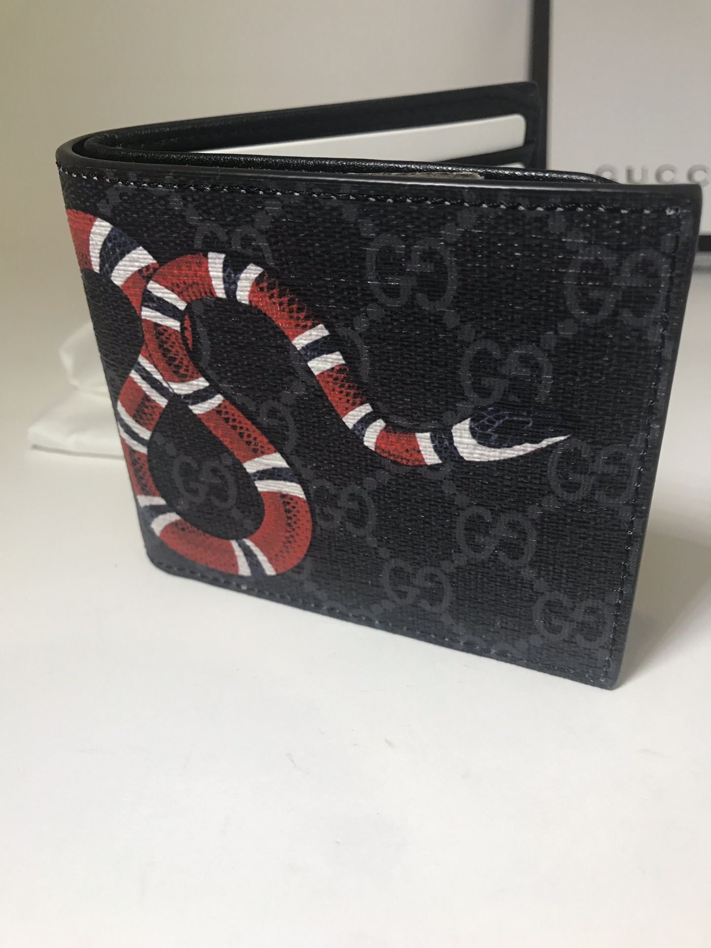 Gucci GG Snake Wallet **Authentic