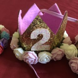 Baby’s birthday crowns