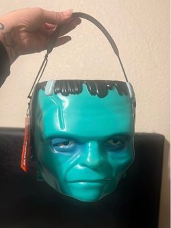 Super 7 Frankenstein SuperBucket New