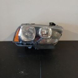 DODGE CHARGER HEADLIGHT 