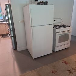 Refrigerator With Ice Maker