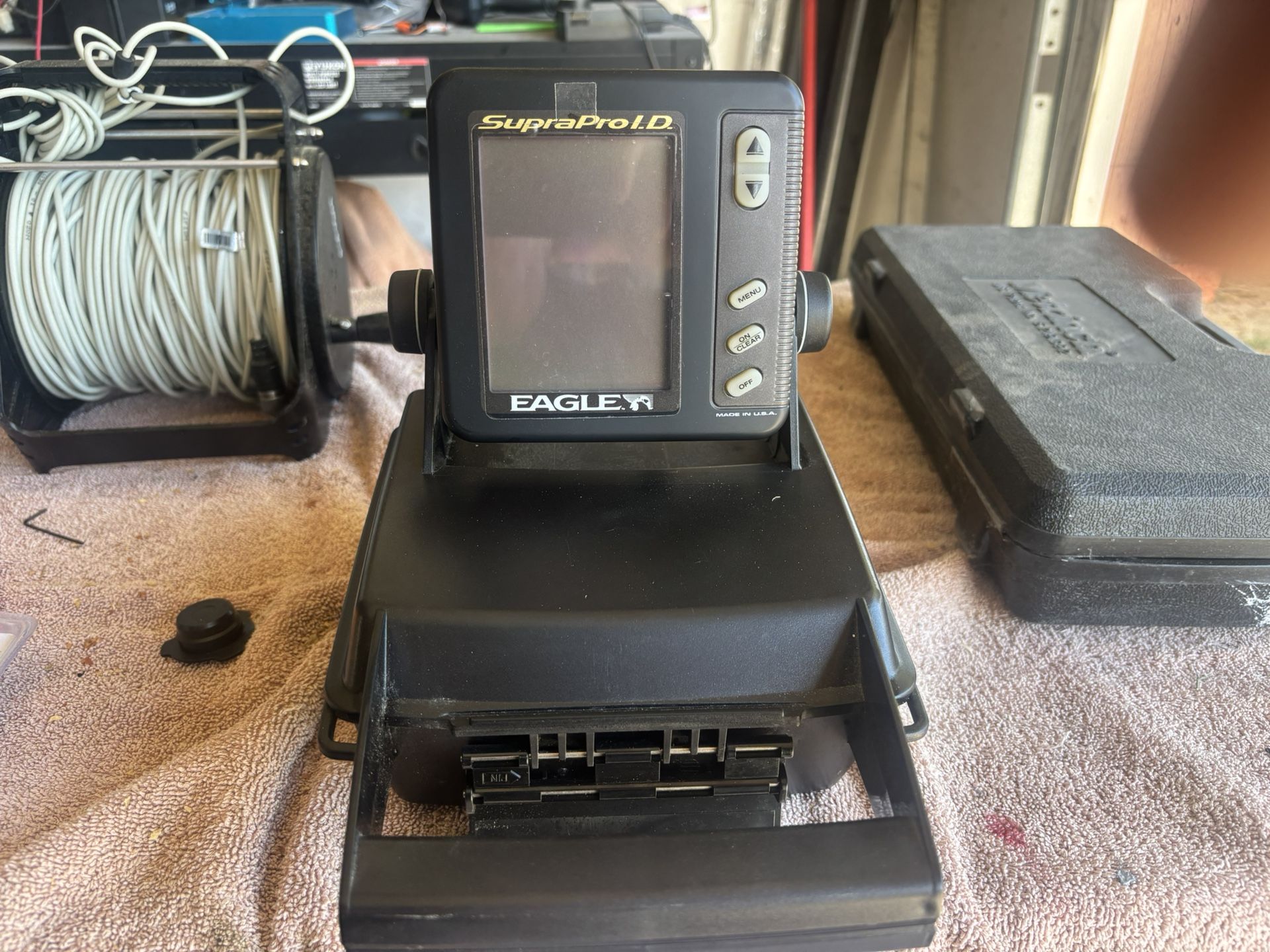 Eagle Super Pro ID Portable Fish Finder