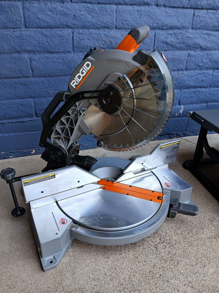 MITER SAW 12"