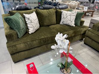 Gorgeous Living Room Set 💚💚💚💚