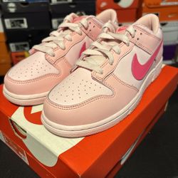 Nike Dunk Low Triple Pink 