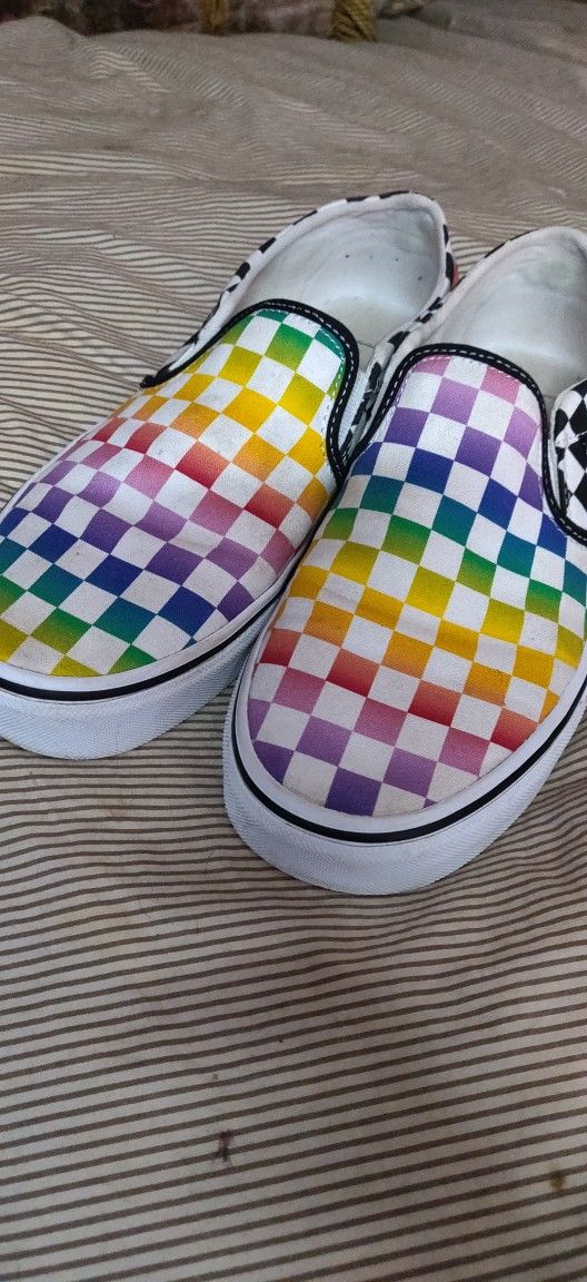 VANS SLIP-ONS